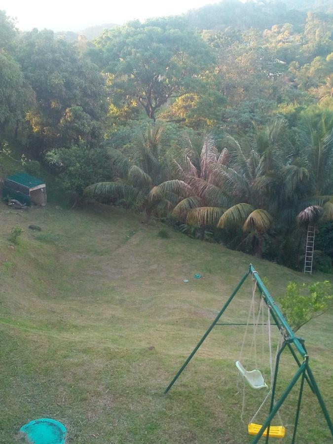 A La Montagne Apartment Le Morne-Vert ภายนอก รูปภาพ